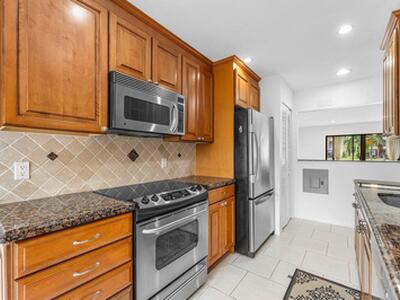 8566 Casa Del Lago, Boca Raton, FL 33433