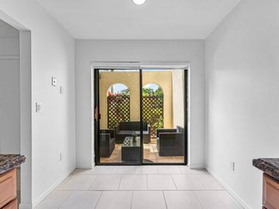 8566 Casa Del Lago, Boca Raton, FL 33433