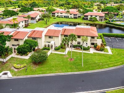 8566 Casa Del Lago, Boca Raton, FL 33433