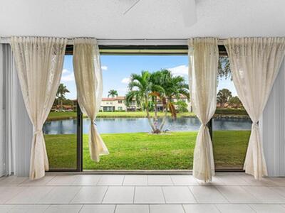 8566 Casa Del Lago, Boca Raton, FL 33433