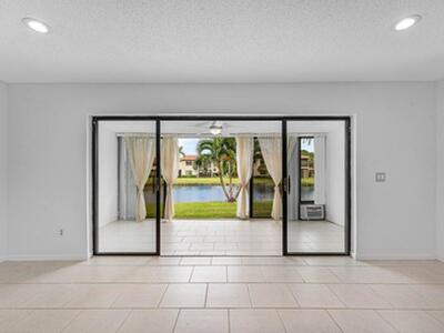 8566 Casa Del Lago, Boca Raton, FL 33433