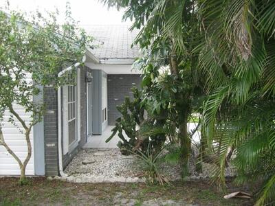 5628 Pebble Brook Lane, Boynton Beach, FL 33472