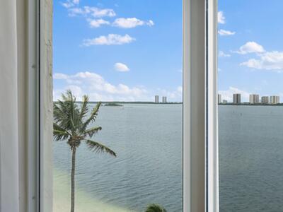 301 Lake Shore Drive, Lake Park, FL 33403