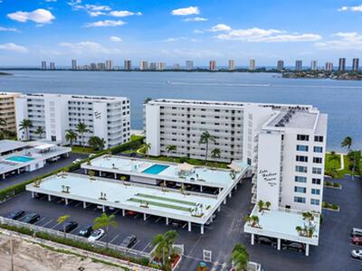 301 Lake Shore Drive, Lake Park, FL 33403