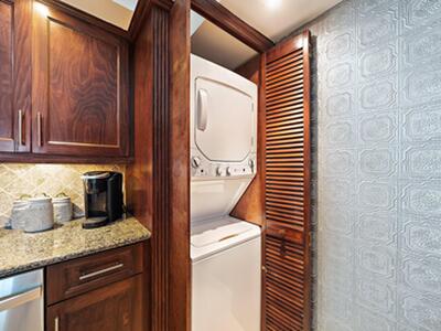 301 Lake Shore Drive, Lake Park, FL 33403