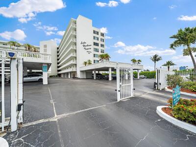 301 Lake Shore Drive, Lake Park, FL 33403