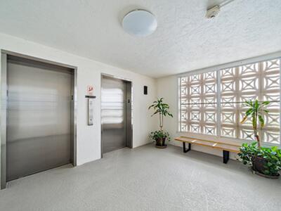 301 Lake Shore Drive, Lake Park, FL 33403