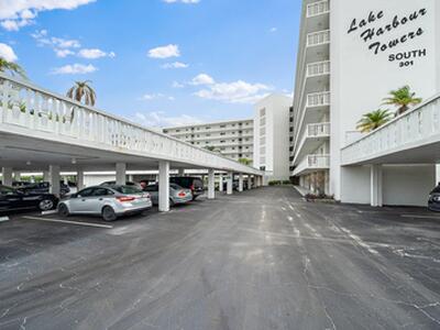 301 Lake Shore Drive, Lake Park, FL 33403