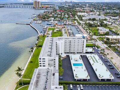 301 Lake Shore Drive, Lake Park, FL 33403