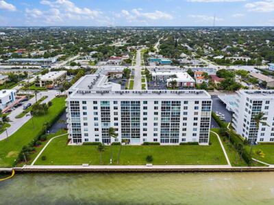 301 Lake Shore Drive, Lake Park, FL 33403