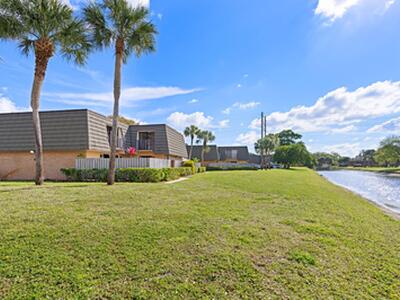 3904 39th Way, West Palm Beach, FL 33407