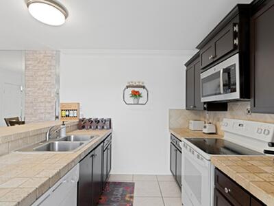 3904 39th Way, West Palm Beach, FL 33407