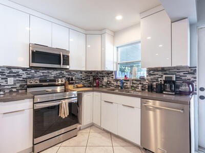 1820 Hillcrest Avenue, Lake Worth Beach, FL 33461