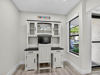 8 Royal Palm Way, Boca Raton, FL 33432