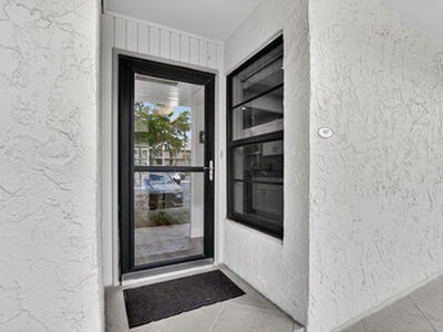 8 Royal Palm Way, Boca Raton, FL 33432