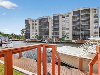 8 Royal Palm Way, Boca Raton, FL 33432