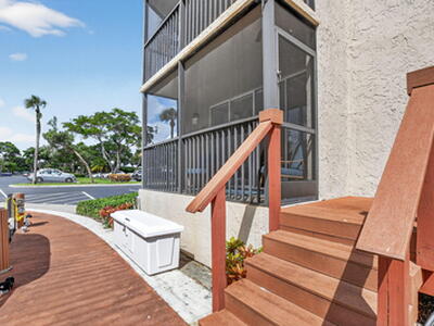 8 Royal Palm Way, Boca Raton, FL 33432