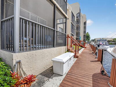 8 Royal Palm Way, Boca Raton, FL 33432