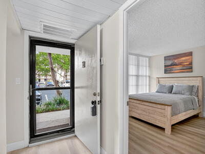 8 Royal Palm Way, Boca Raton, FL 33432