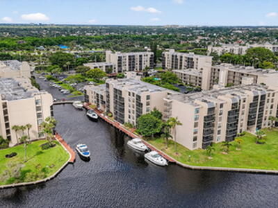 8 Royal Palm Way, Boca Raton, FL 33432