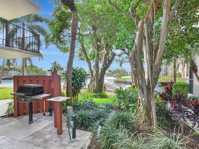 8 Royal Palm Way, Boca Raton, FL 33432