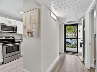 8 Royal Palm Way, Boca Raton, FL 33432