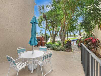 8 Royal Palm Way, Boca Raton, FL 33432