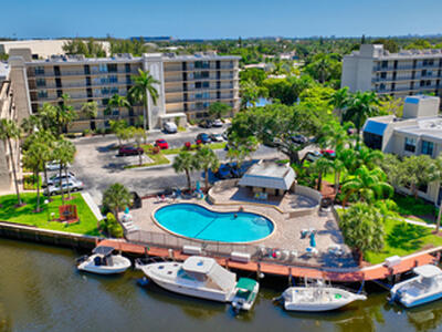 8 Royal Palm Way, Boca Raton, FL 33432