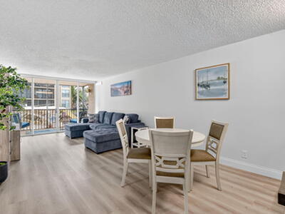 8 Royal Palm Way, Boca Raton, FL 33432