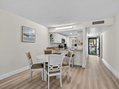 8 Royal Palm Way, Boca Raton, FL 33432