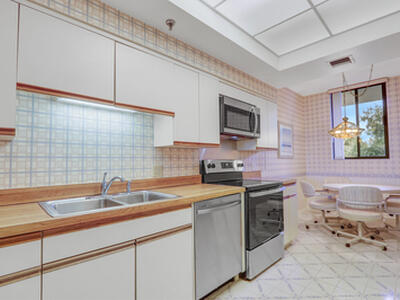 11370 Twelve Oaks Way, North Palm Beach, FL 33408