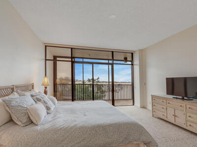 11370 Twelve Oaks Way, North Palm Beach, FL 33408