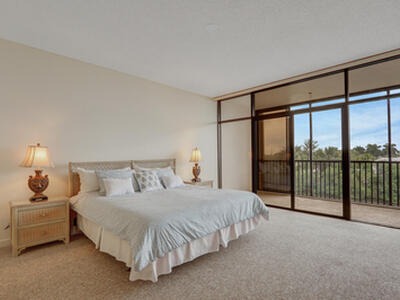 11370 Twelve Oaks Way, North Palm Beach, FL 33408