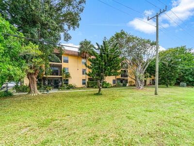 450 NW 20th Street, Boca Raton, FL 33431