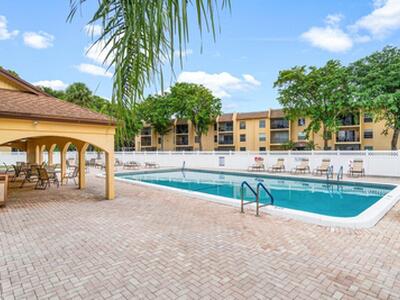 450 NW 20th Street, Boca Raton, FL 33431