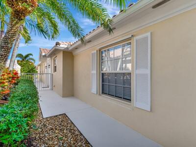 8313 Cozumel Lane, Wellington, FL 33414