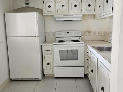 500 Village Green Circle W, Palm Springs, FL 33461