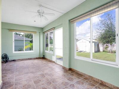 707 NW Nw Floresta Drive Drive, Port Saint Lucie, FL 34983