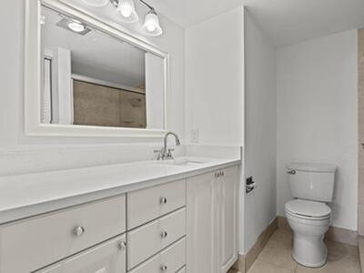 2044 Hythe C, Boca Raton, FL 33434