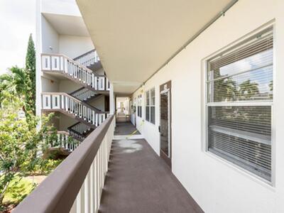 2044 Hythe C, Boca Raton, FL 33434