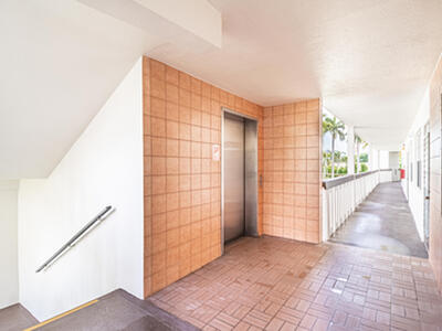 2044 Hythe C, Boca Raton, FL 33434