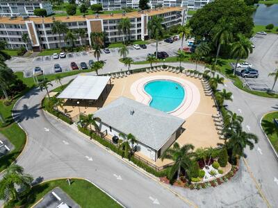 2044 Hythe C, Boca Raton, FL 33434