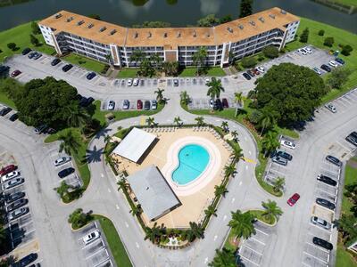 2044 Hythe C, Boca Raton, FL 33434