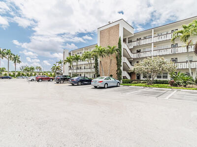 2044 Hythe C, Boca Raton, FL 33434
