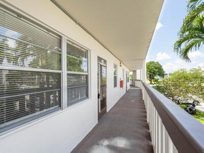 2044 Hythe C, Boca Raton, FL 33434