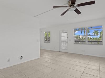 2044 Hythe C, Boca Raton, FL 33434