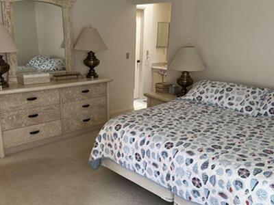 3360 Lucerne Park Drive, Greenacres, FL 33467