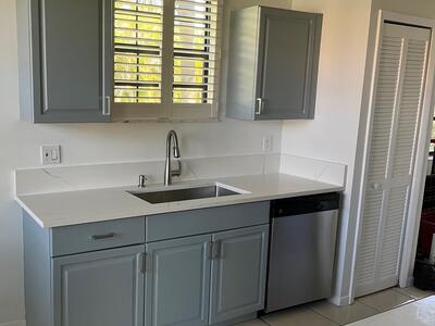 8300 Waterline Drive, Boynton Beach, FL 33472