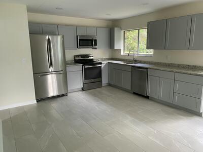 255 SW Bridgeport Drive, Port Saint Lucie, FL 34953