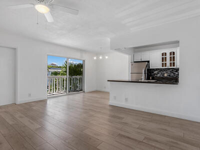 4201 S Ocean Boulevard, South Palm Beach, FL 33480